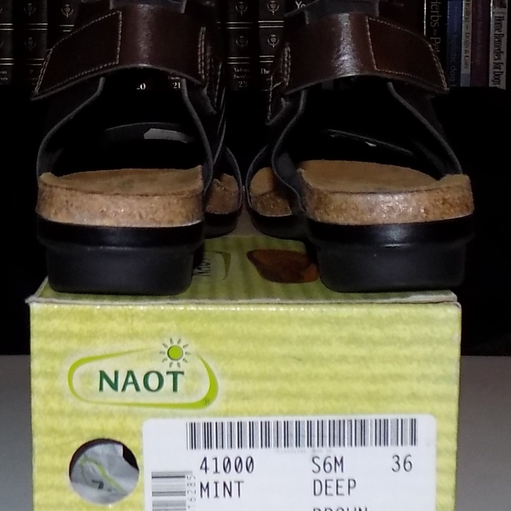 New Naot Mint deep brown/black leather EU36/US6M - Picture 7 of 8